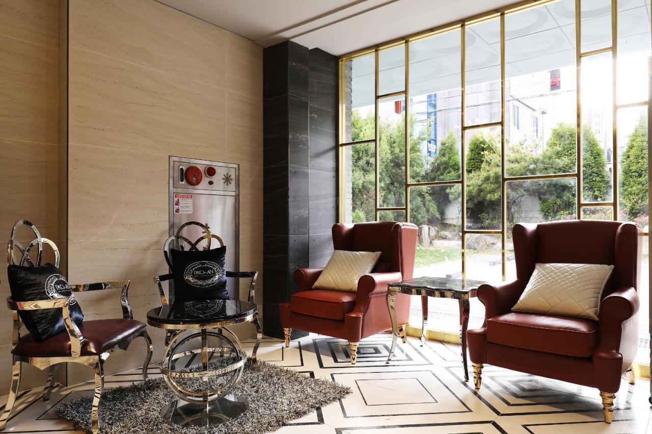 El Tower Hotel Gunsan Bagian luar foto