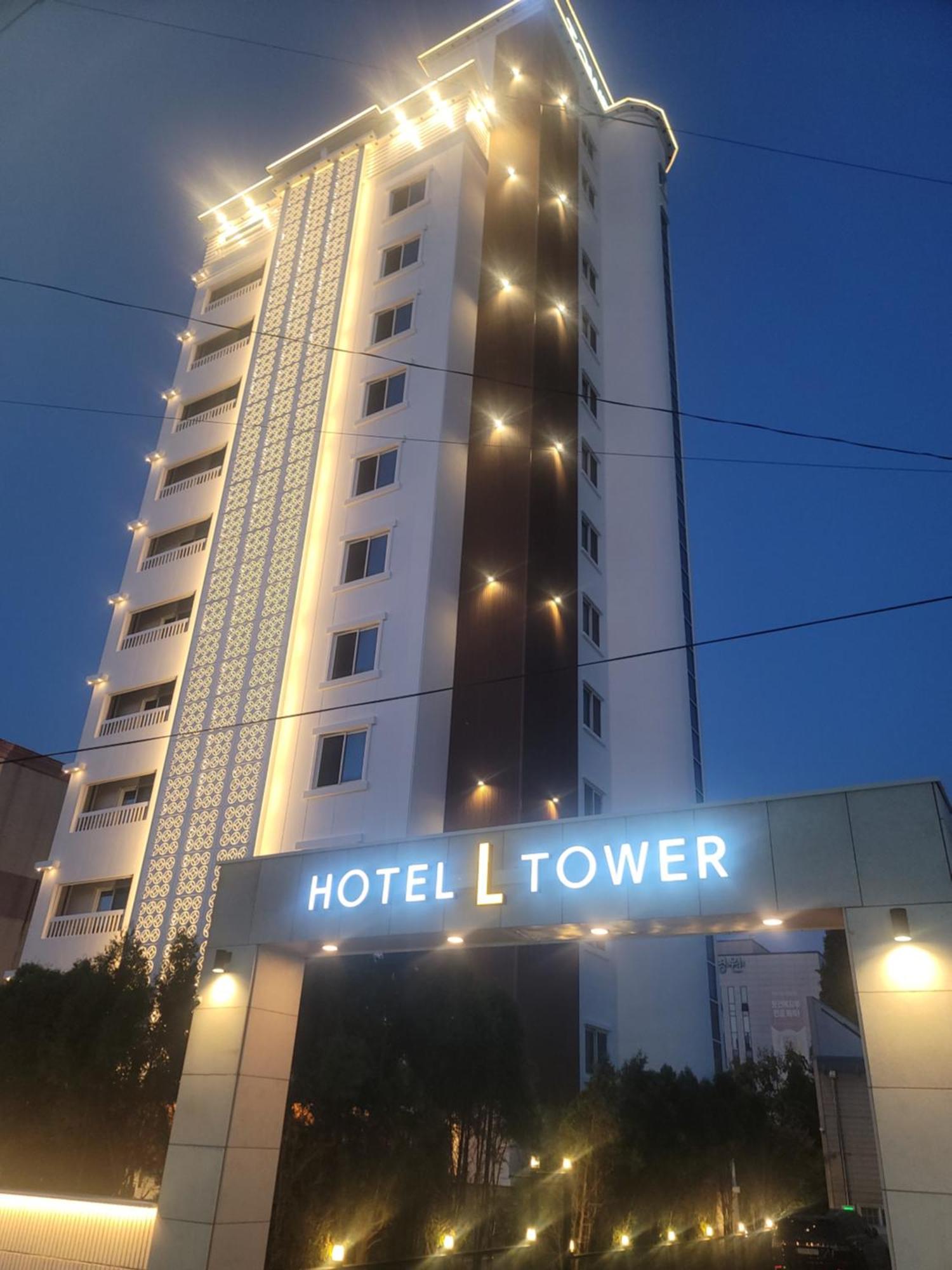 El Tower Hotel Gunsan Bagian luar foto